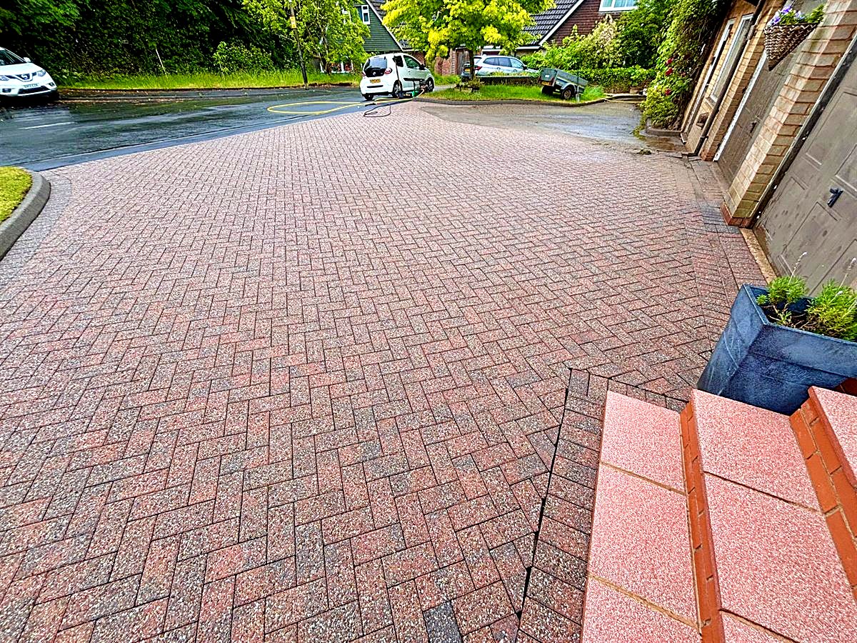 Jake's Jetwashing freshly cleaned driveway